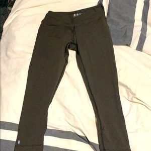 Nobull cropped leggings